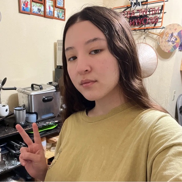 Naomi's Closet (@naomikiss) | Poshmark